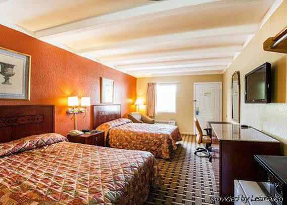 Rodeway Inn Nashville Airport Экстерьер фото